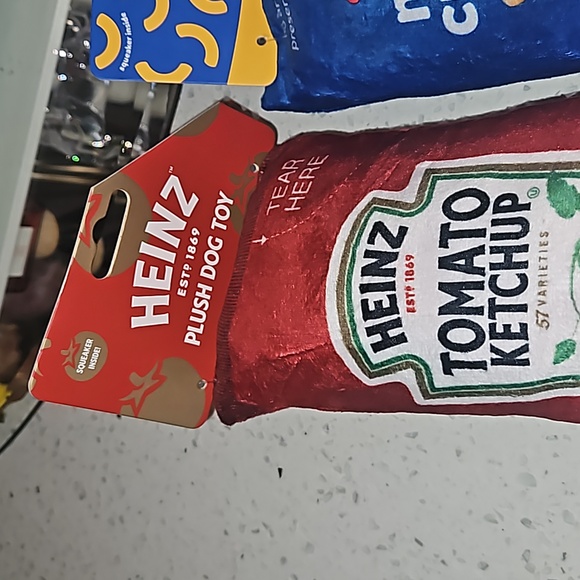 2 LARGE PLUSH DOG TOY HEINZ KETCHUP AND KRAFT MAC AND CHEESE - Picture 2 of 4